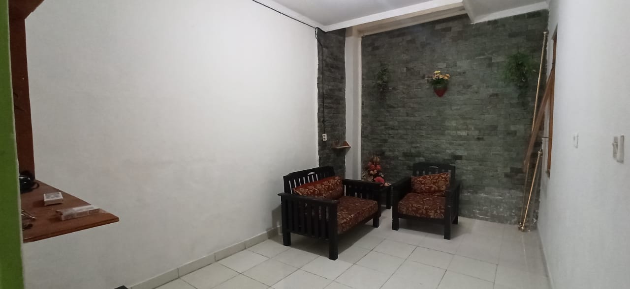 Dijual Rumah 2 Lantai Taman Cibiru Lippo